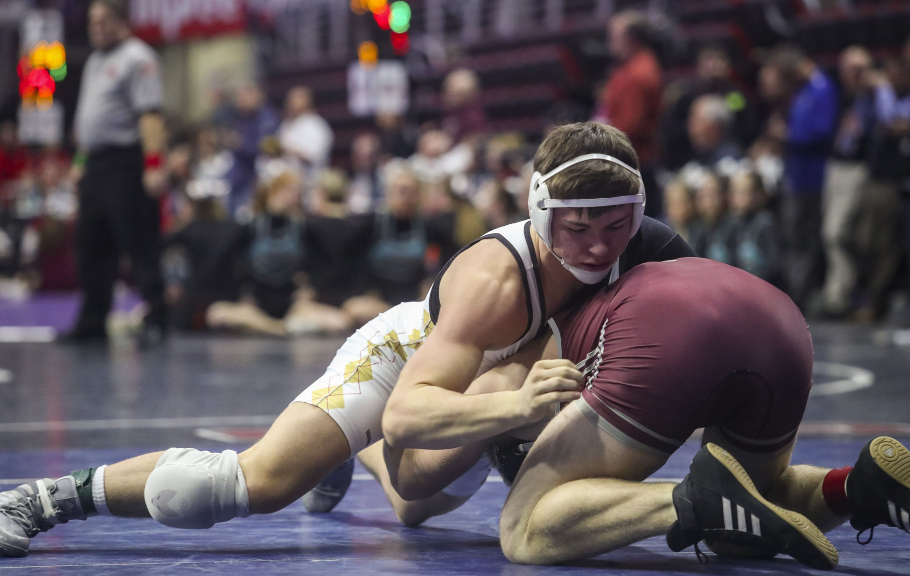 021618-STATE-WRESTLING-2A-QUARTERS-018
